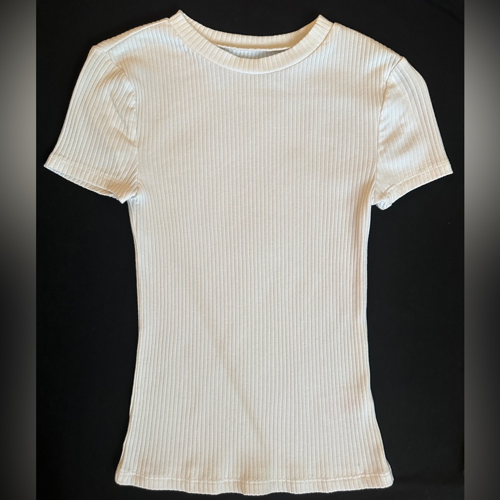 White Tshirt - Size X Small